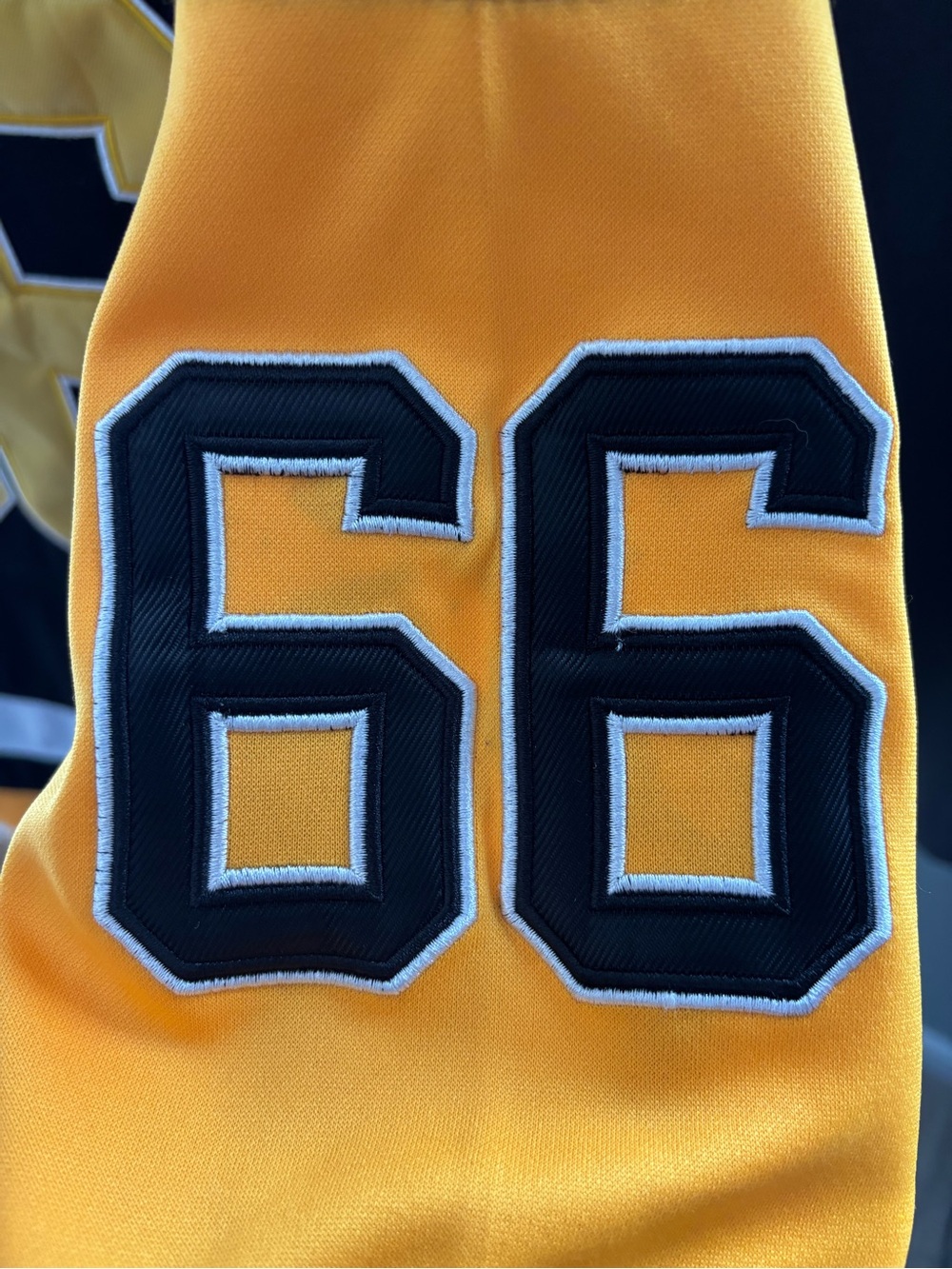 CCM Pittsburgh Penguins Mario Lemieux #66 Hockey Jersey Size 48 - Picture 6 of 6